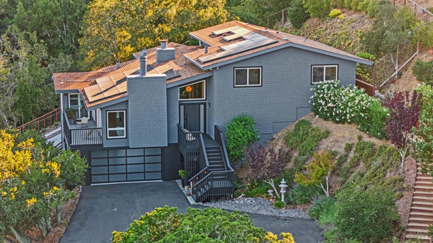 Detail Gallery Image 2 of 78 For 80 Pinto Ln, Novato,  CA 94947 - 4 Beds | 2/1 Baths