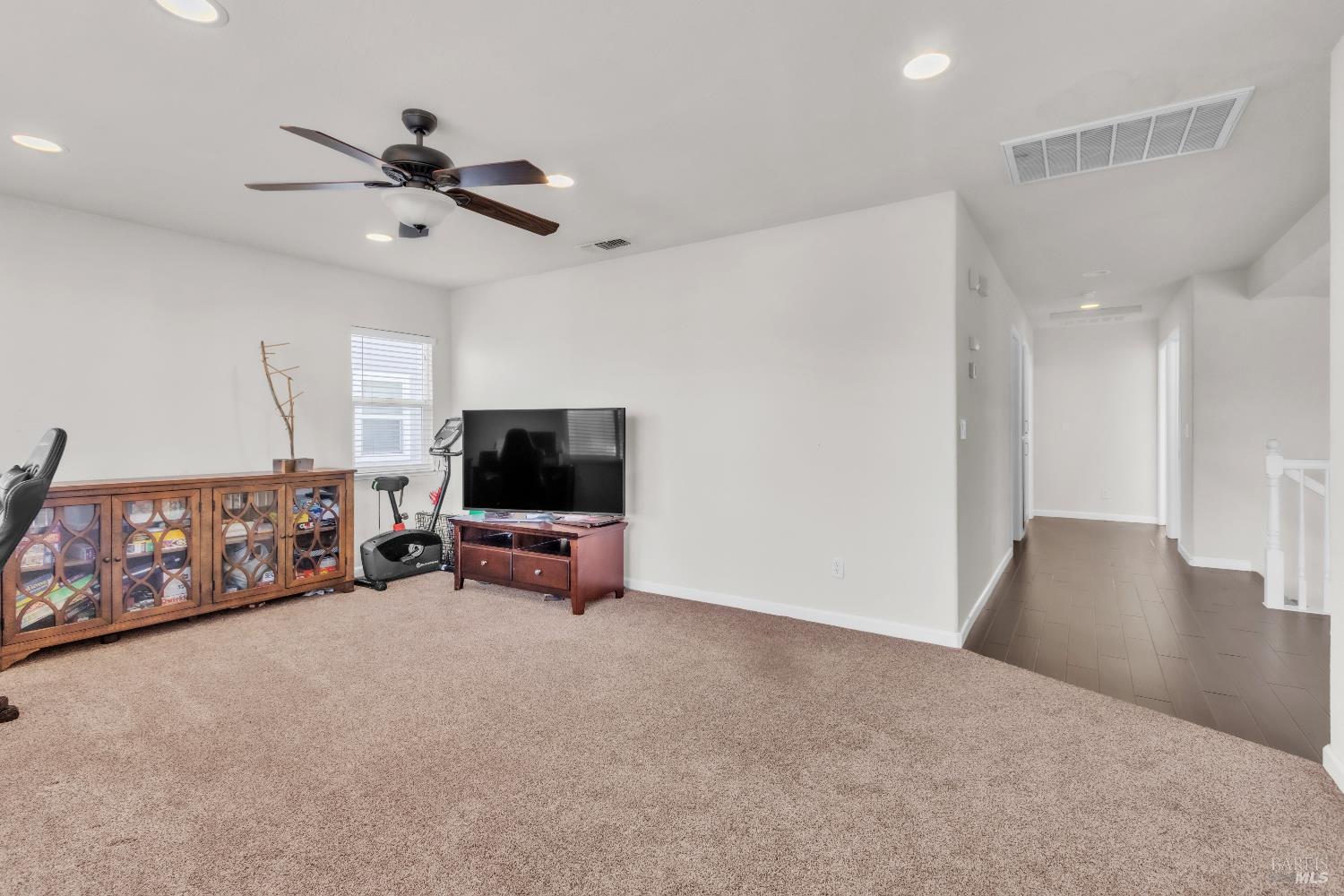 Detail Gallery Image 39 of 45 For 1120 Bello Dr, Dixon,  CA 95620 - 4 Beds | 2/1 Baths