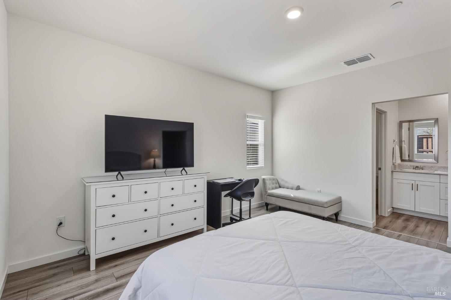 Detail Gallery Image 31 of 52 For 525 Fruit Tree Rd, Dixon,  CA 95620 - 3 Beds | 2 Baths