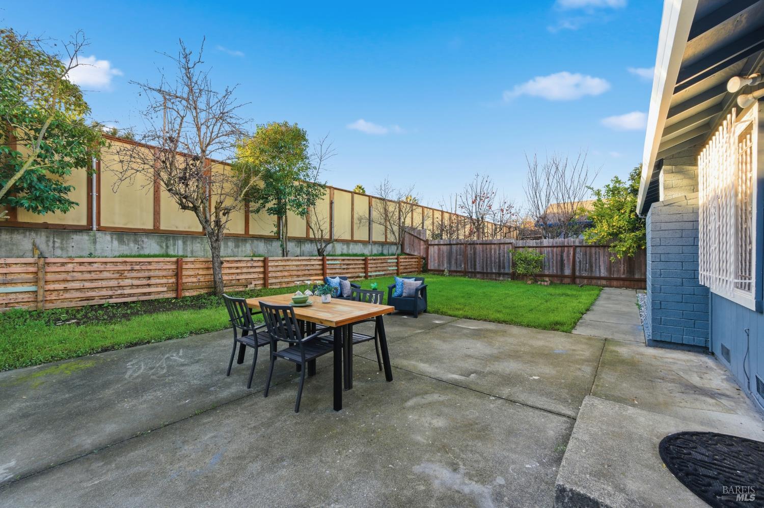 Detail Gallery Image 32 of 38 For 200 Evelyn Cir, Vallejo,  CA 94589 - 3 Beds | 2 Baths