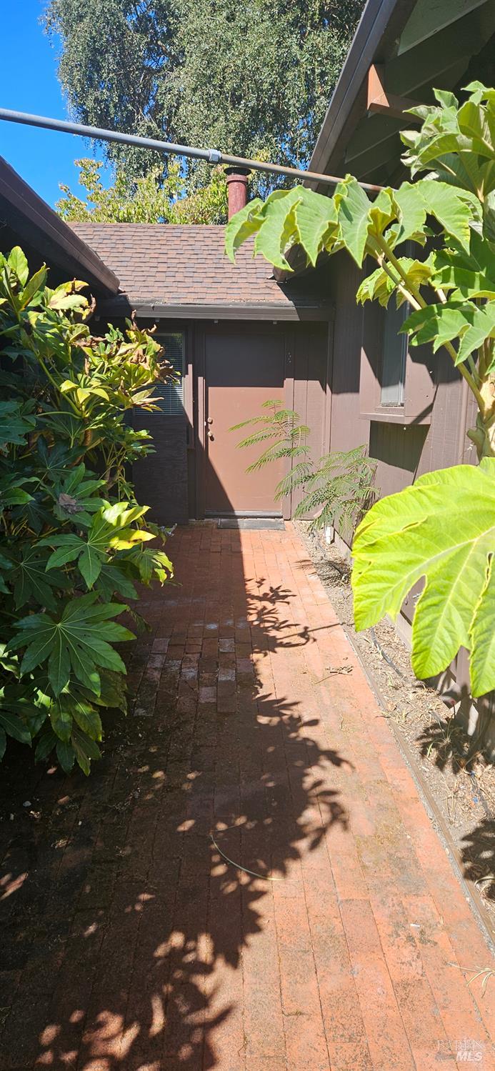 Detail Gallery Image 41 of 41 For 523 Center St, Healdsburg,  CA 95448 - 3 Beds | 2 Baths