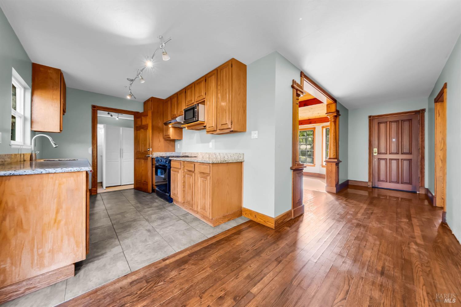 Detail Gallery Image 14 of 51 For 32 Jefferson Ave, San Rafael,  CA 94903 - 2 Beds | 1 Baths