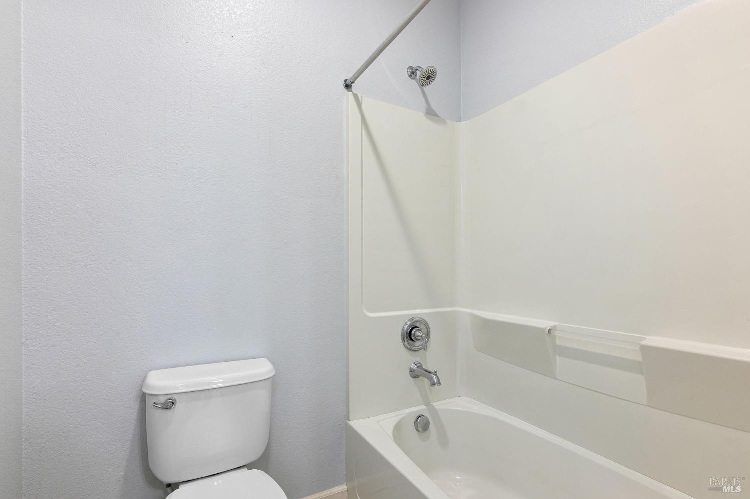 Detail Gallery Image 7 of 29 For 448 Potters Ln, Vacaville,  CA 95687 - 3 Beds | 2 Baths