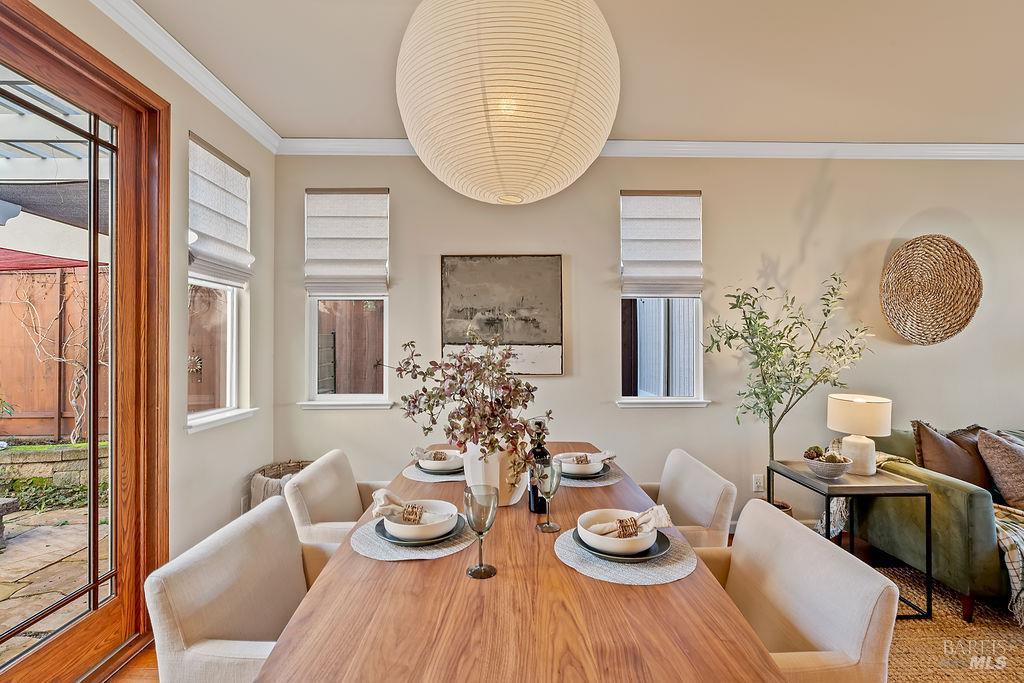 Detail Gallery Image 11 of 37 For 2148 Nectarine Dr, Santa Rosa,  CA 95404 - 3 Beds | 3 Baths