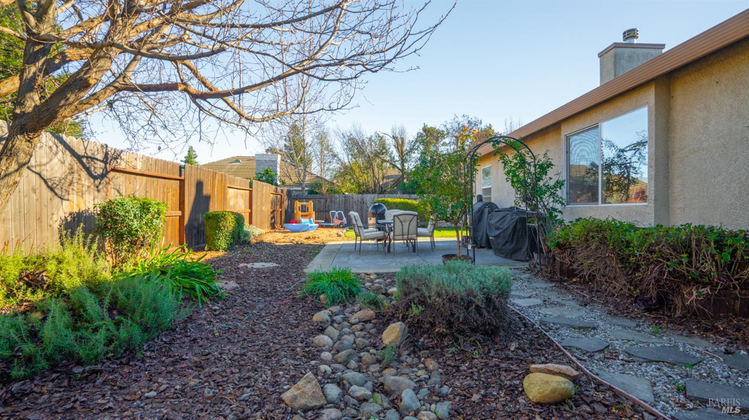 Detail Gallery Image 41 of 49 For 715 Wiegand Way, Dixon,  CA 95620 - 4 Beds | 2 Baths