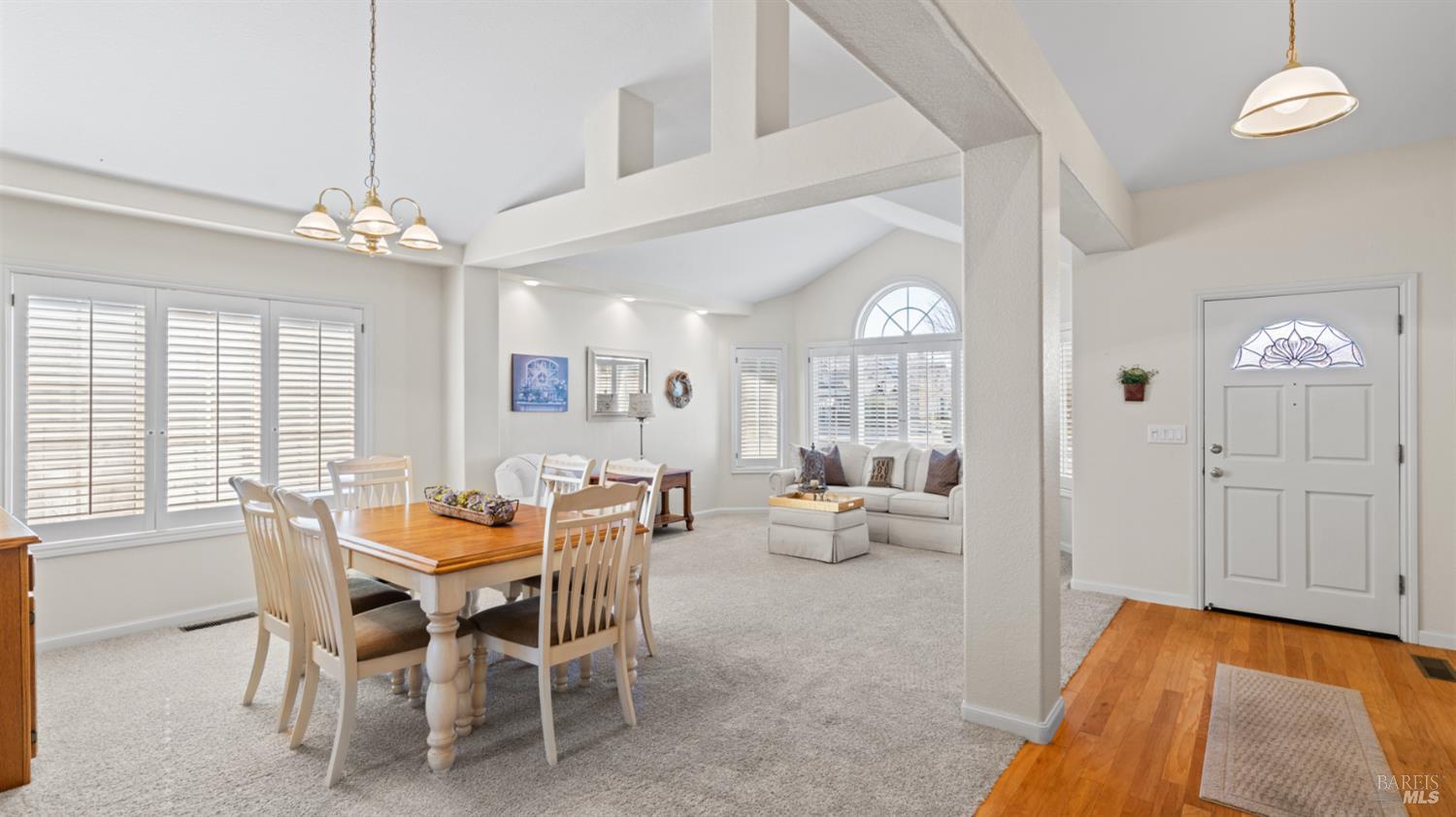 Detail Gallery Image 5 of 44 For 160 Lynd Way, Dixon,  CA 95620 - 3 Beds | 2/1 Baths