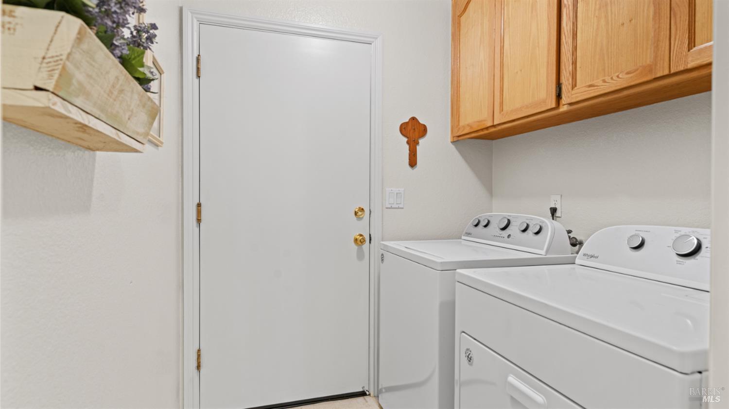 Detail Gallery Image 33 of 44 For 160 Lynd Way, Dixon,  CA 95620 - 3 Beds | 2/1 Baths