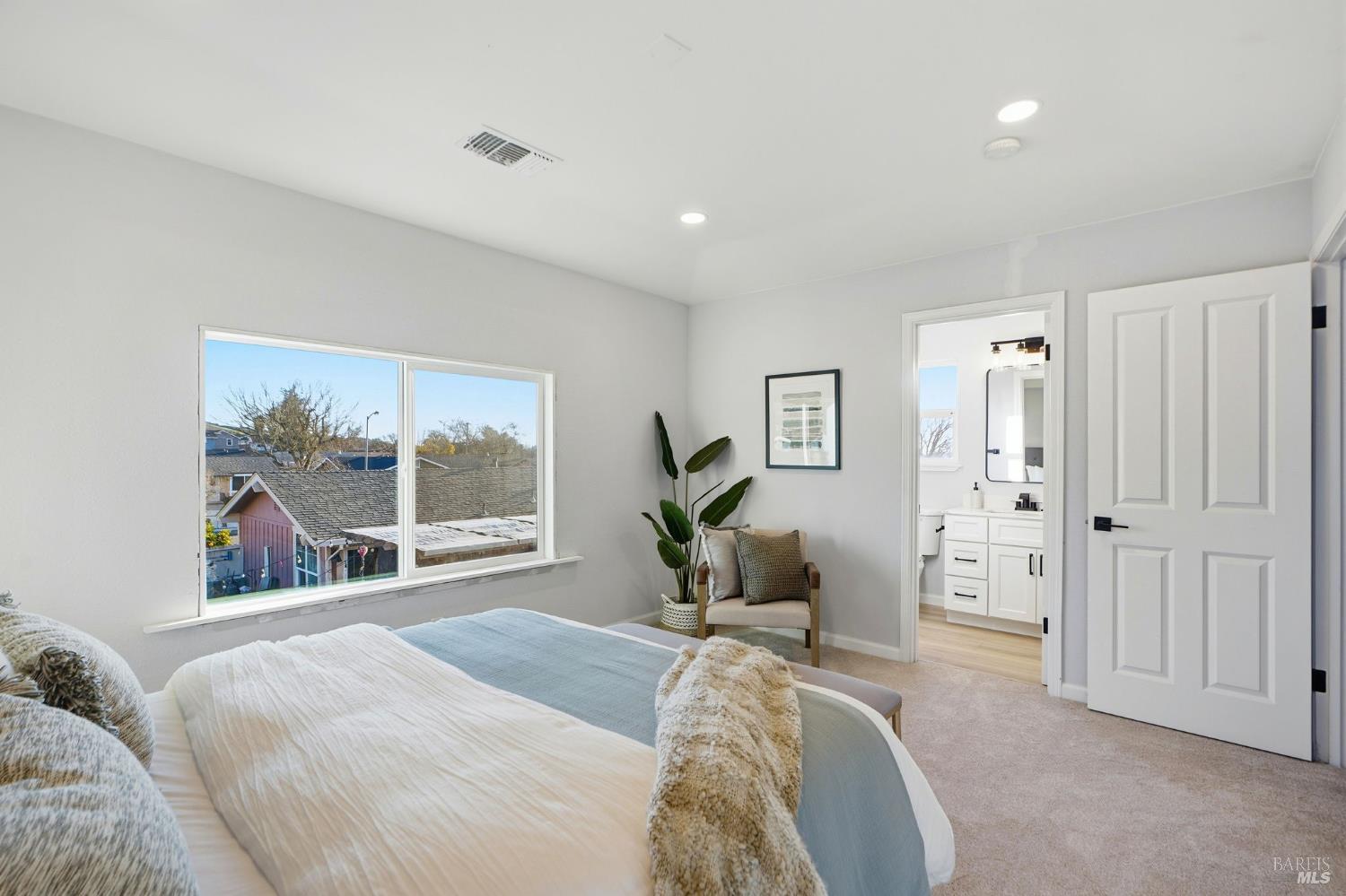 Detail Gallery Image 29 of 40 For 1740 Cork Tree Ln, Santa Rosa,  CA 95404 - 3 Beds | 2/1 Baths