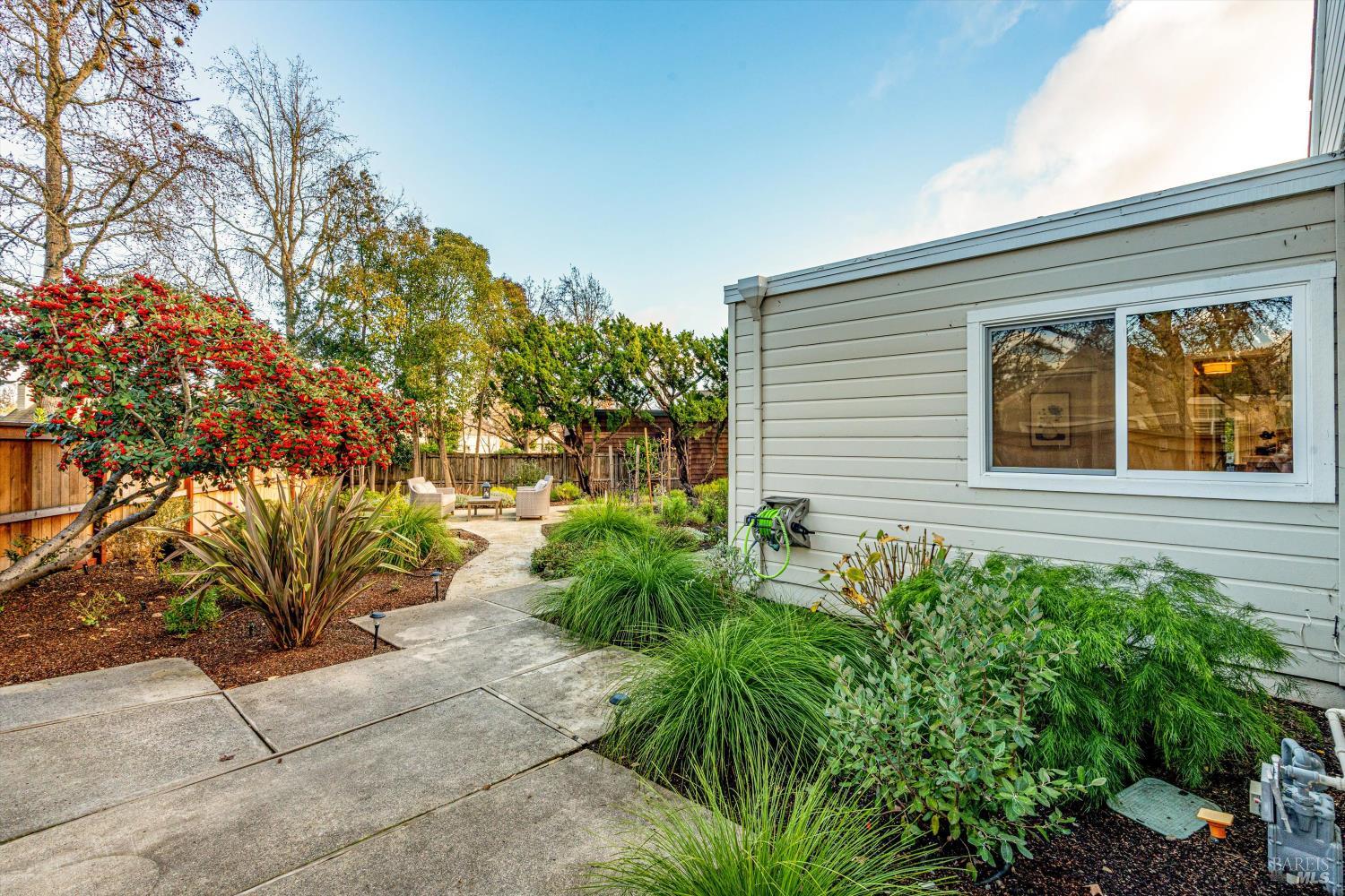 Detail Gallery Image 10 of 63 For 366 Avenida Barbera Unkn, Sonoma,  CA 95476 - 2 Beds | 2 Baths