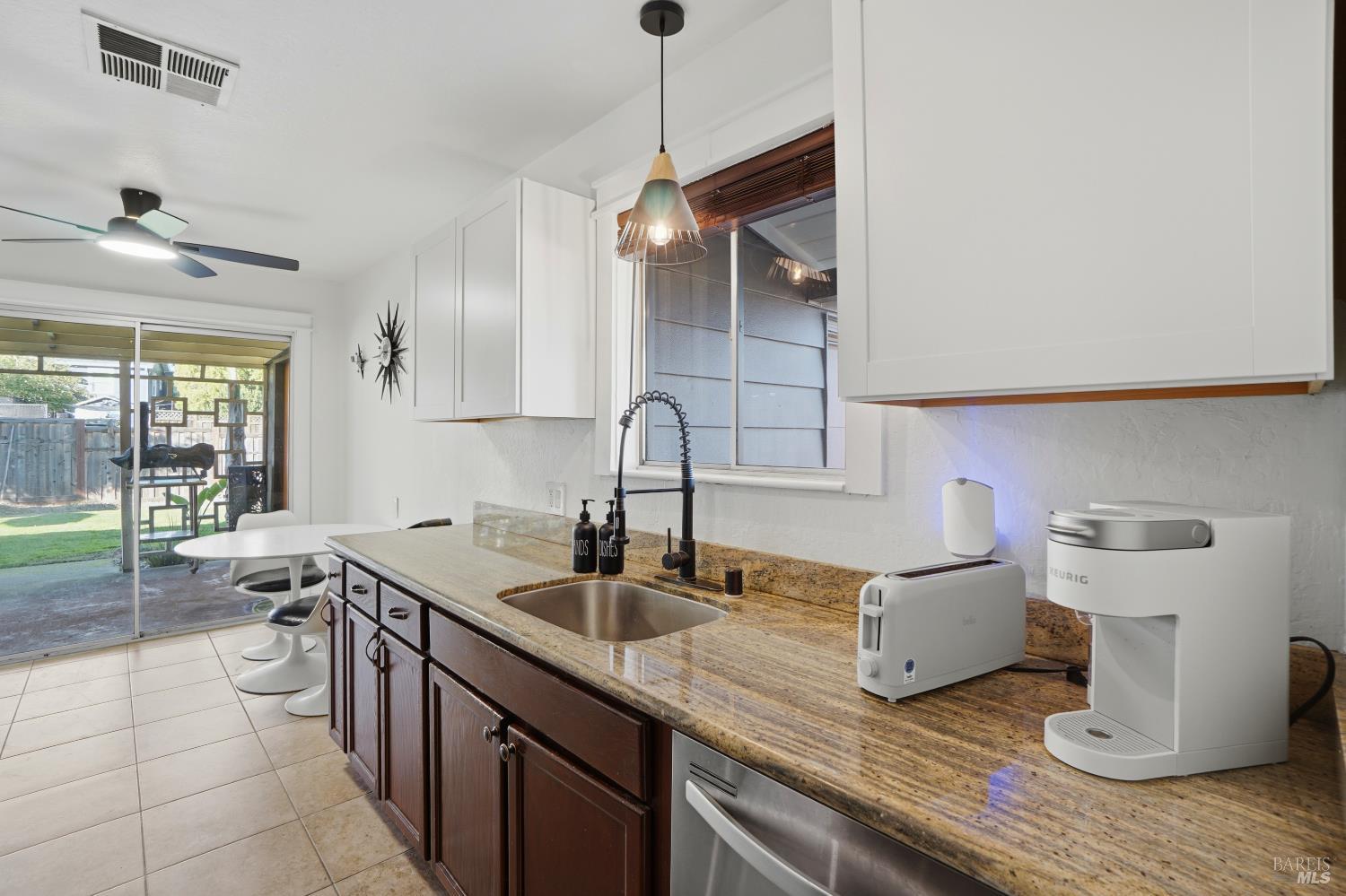 Detail Gallery Image 17 of 39 For 823 Shell Ave, Martinez,  CA 94553 - 3 Beds | 1 Baths