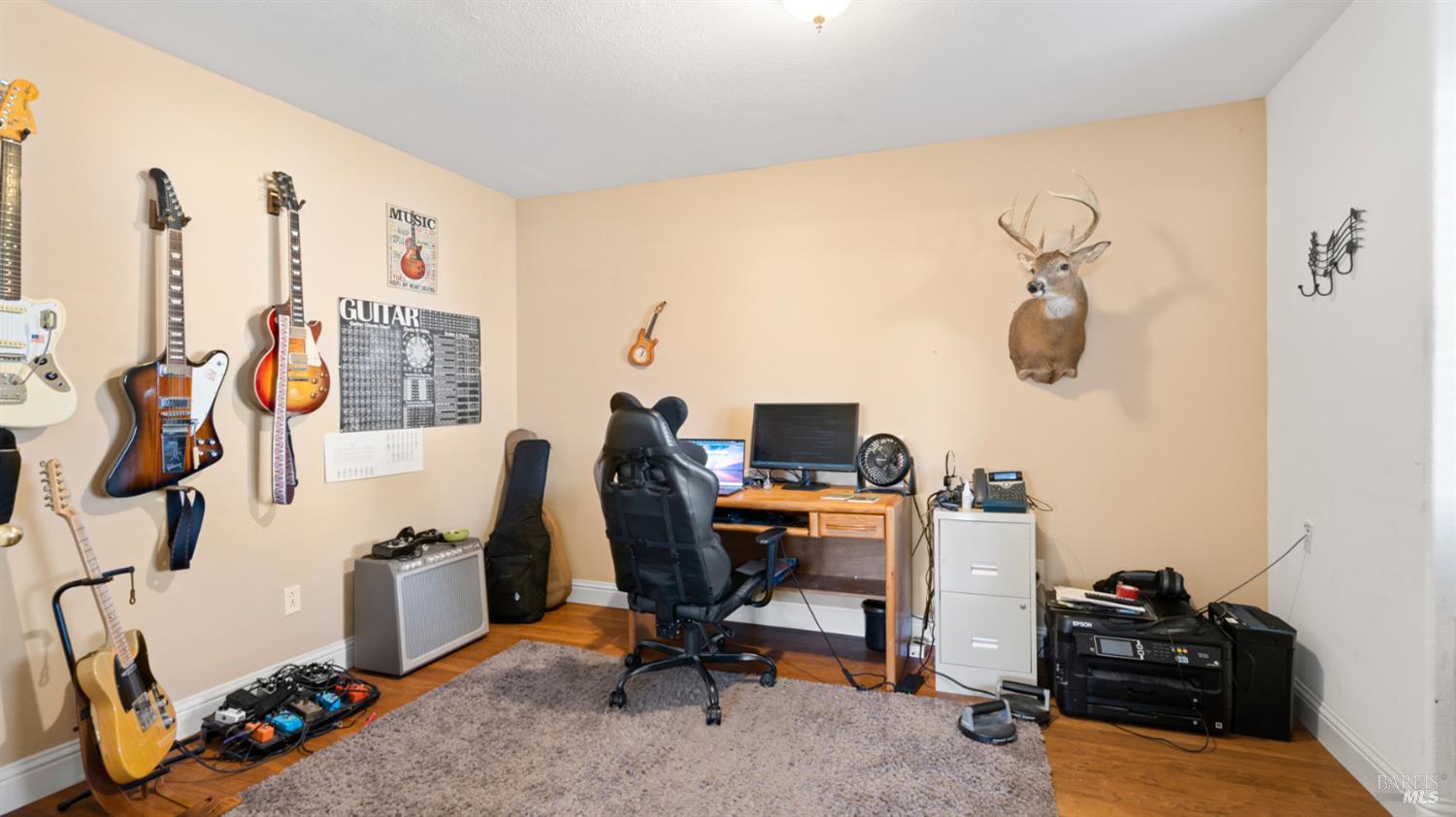 Detail Gallery Image 13 of 49 For 715 Wiegand Way, Dixon,  CA 95620 - 4 Beds | 2 Baths