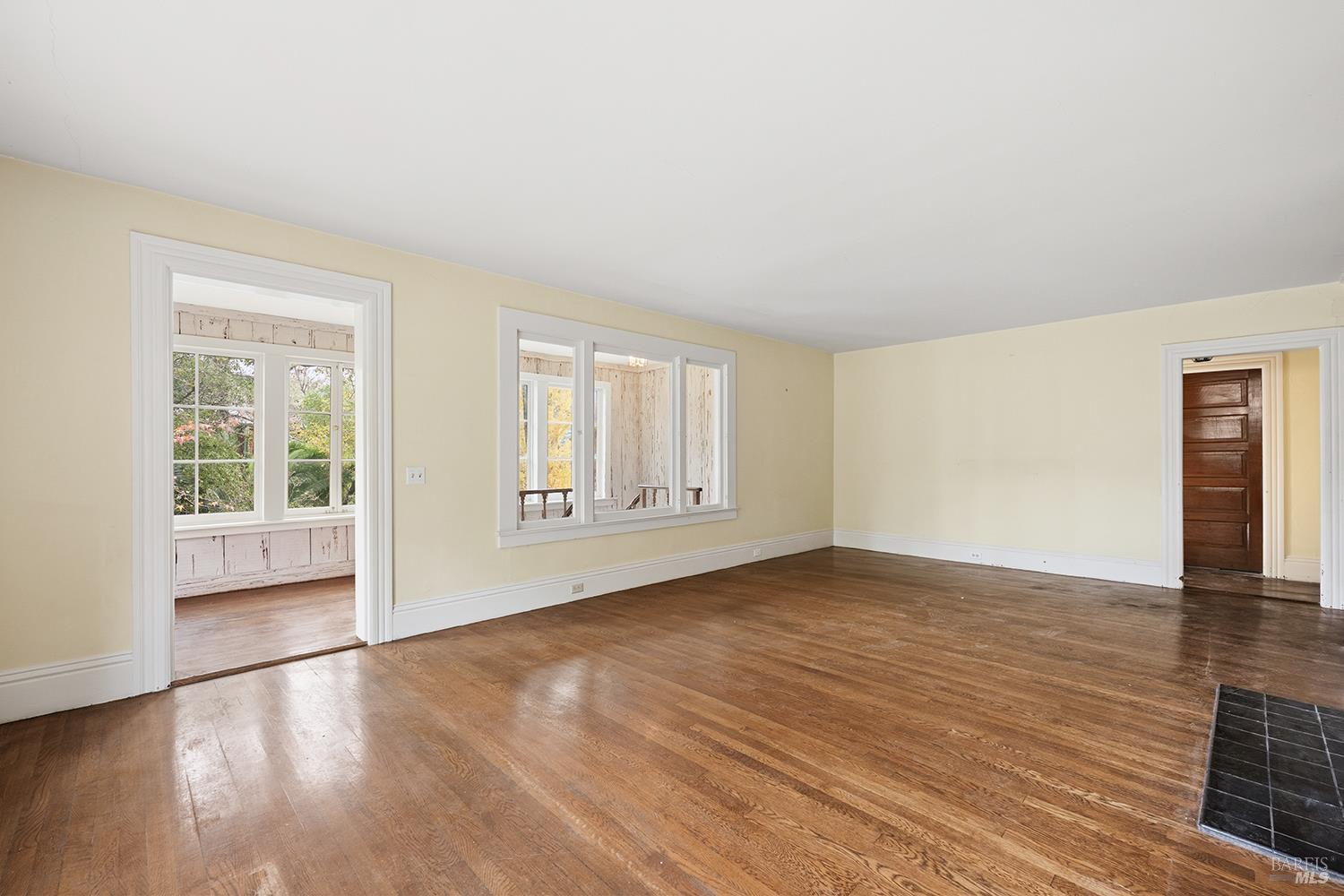 Detail Gallery Image 36 of 55 For 101 Laurel Grove Ave, Kentfield,  CA 94904 - 3 Beds | 2/1 Baths