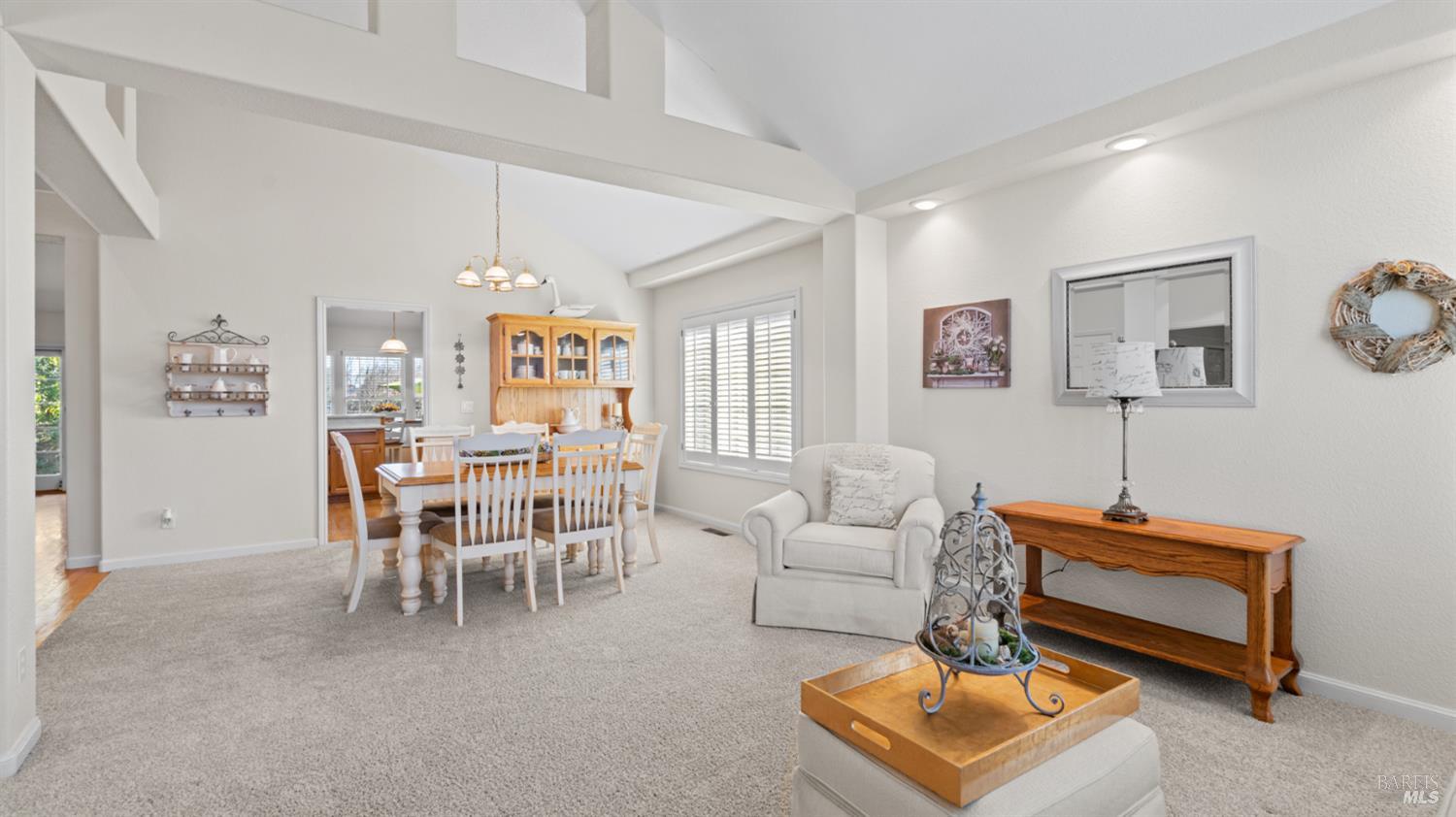 Detail Gallery Image 7 of 44 For 160 Lynd Way, Dixon,  CA 95620 - 3 Beds | 2/1 Baths