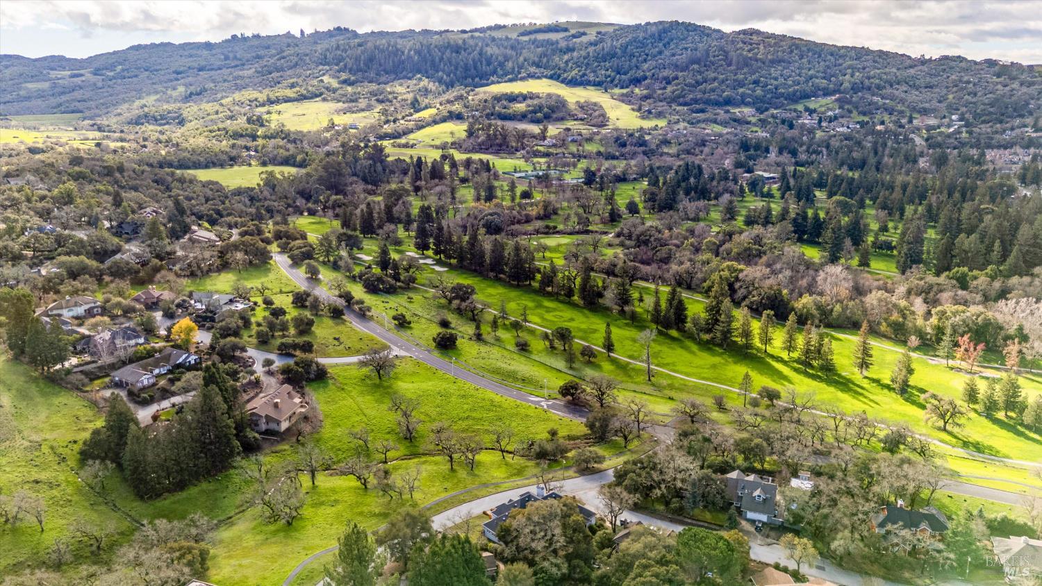 Detail Gallery Image 48 of 48 For 3557 Golf View Ter, Santa Rosa,  CA 95405 - 4 Beds | 3/1 Baths