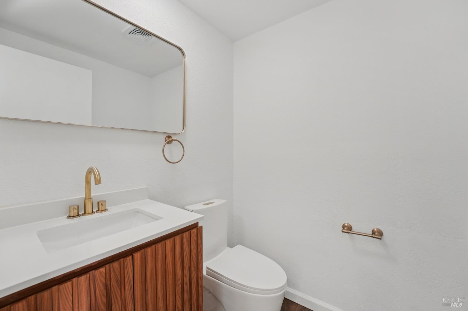 Detail Gallery Image 16 of 32 For 1109 Waxwing Dr, Suisun City,  CA 94585 - 4 Beds | 2/1 Baths