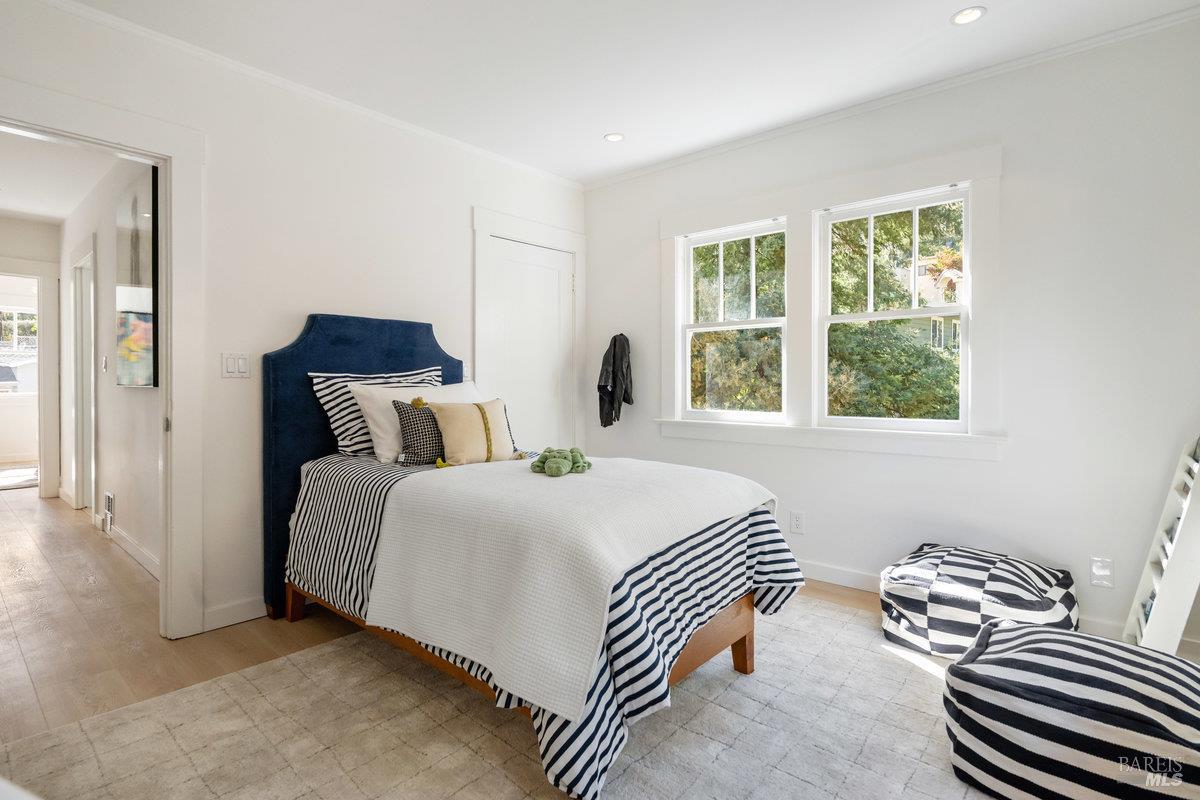 Detail Gallery Image 20 of 31 For 338 Paloma Ave, San Rafael,  CA 94901 - 4 Beds | 2/1 Baths