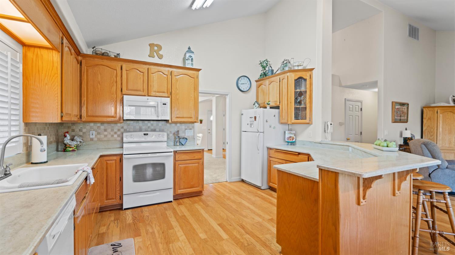 Detail Gallery Image 16 of 44 For 160 Lynd Way, Dixon,  CA 95620 - 3 Beds | 2/1 Baths