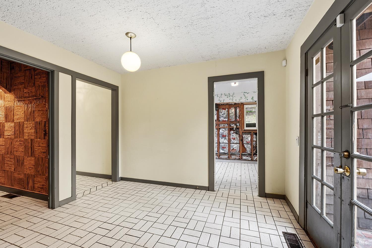 Detail Gallery Image 35 of 55 For 101 Laurel Grove Ave, Kentfield,  CA 94904 - 3 Beds | 2/1 Baths