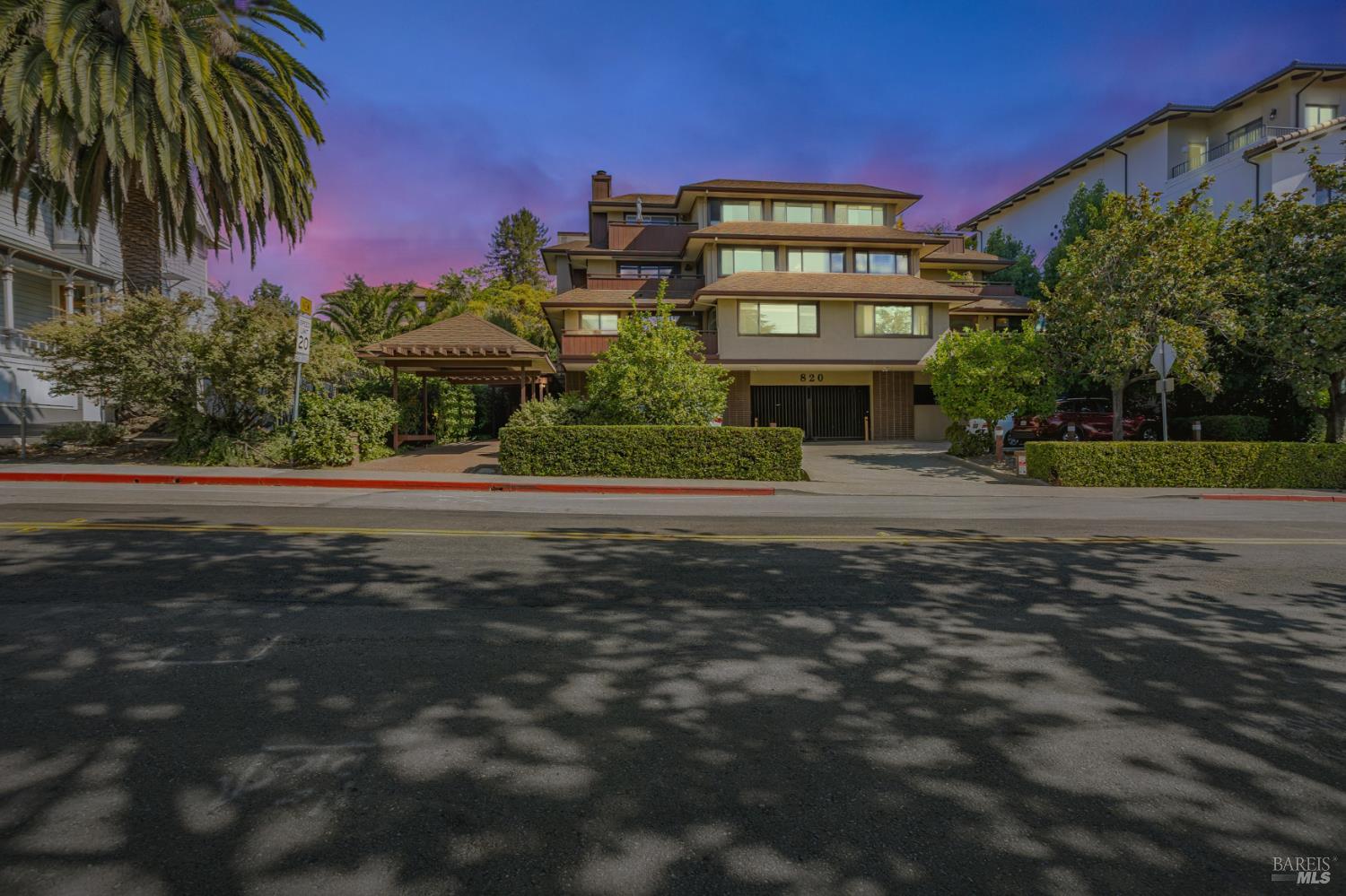 Detail Gallery Image 3 of 35 For 820 Mission Ave #7,  San Rafael,  CA 94901 - 1 Beds | 1 Baths