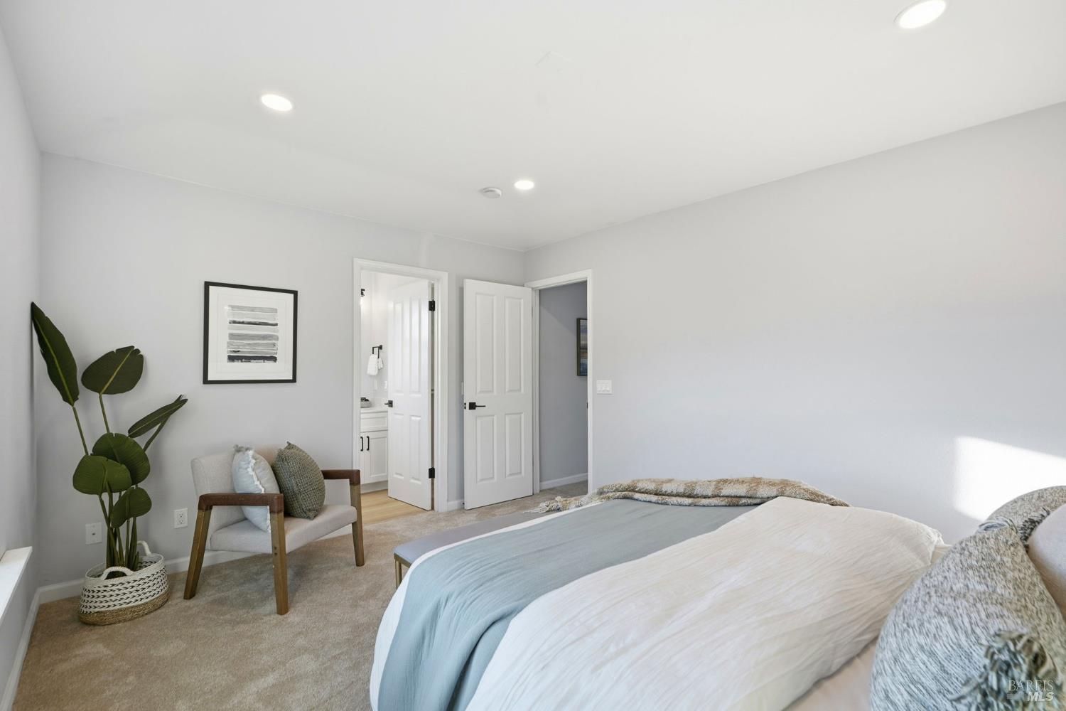 Detail Gallery Image 28 of 40 For 1740 Cork Tree Ln, Santa Rosa,  CA 95404 - 3 Beds | 2/1 Baths