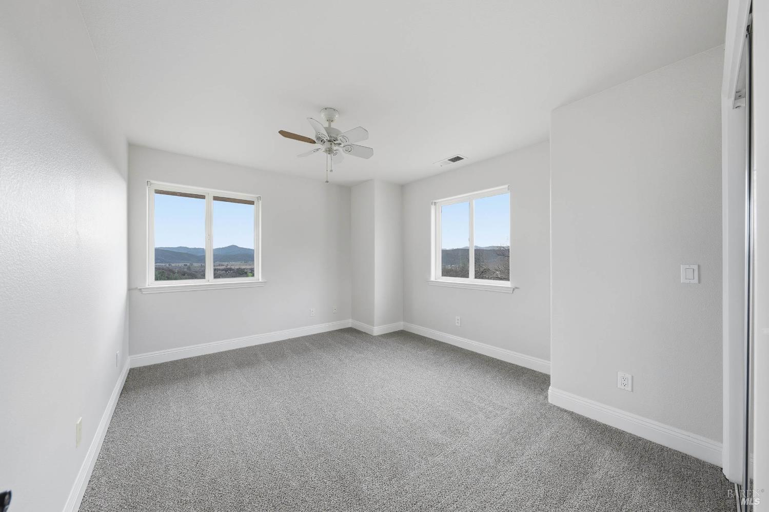 Detail Gallery Image 31 of 75 For 19429 Moon Ridge Rd, Hidden Valley Lake,  CA 95467 - 4 Beds | 2/1 Baths