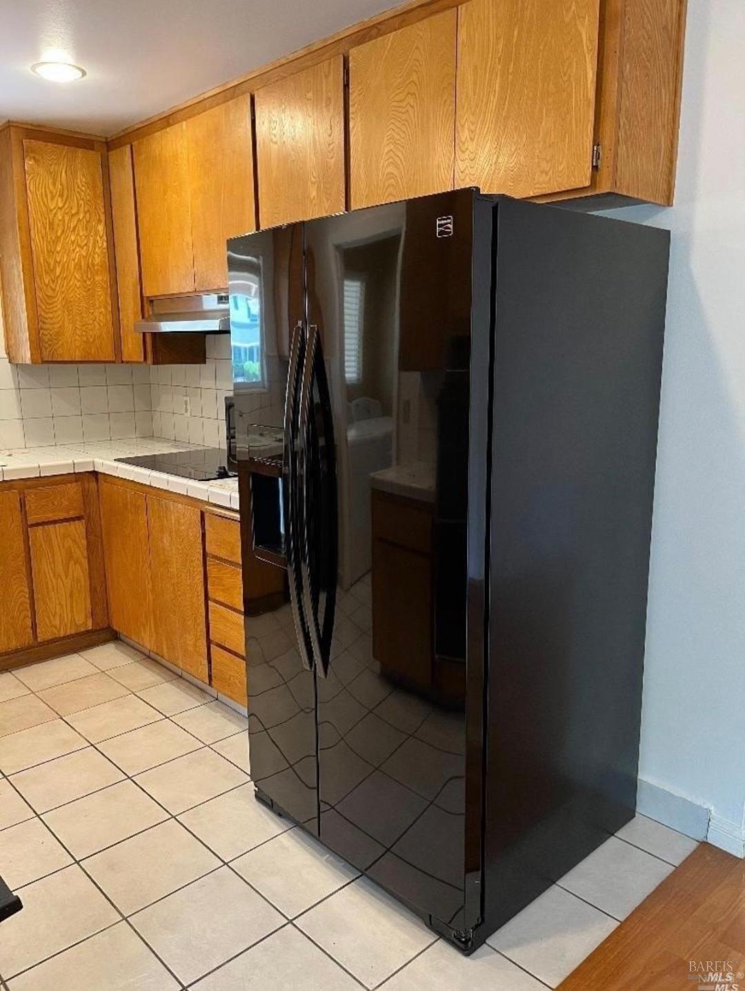 Detail Gallery Image 11 of 15 For 19 San Miguel Way, Novato,  CA 94945 - 3 Beds | 2 Baths