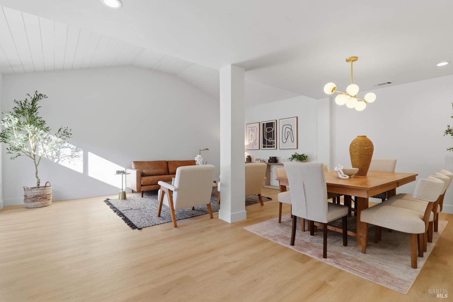 Detail Gallery Image 9 of 41 For 791 Storybook Ct, Novato,  CA 94947 - 3 Beds | 2/1 Baths