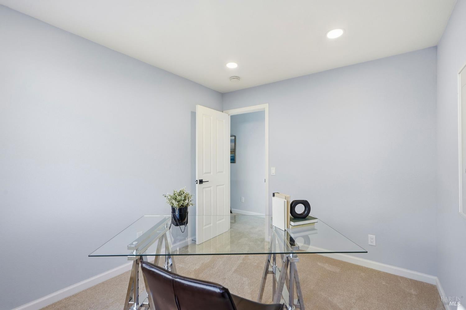 Detail Gallery Image 20 of 40 For 1740 Cork Tree Ln, Santa Rosa,  CA 95404 - 3 Beds | 2/1 Baths