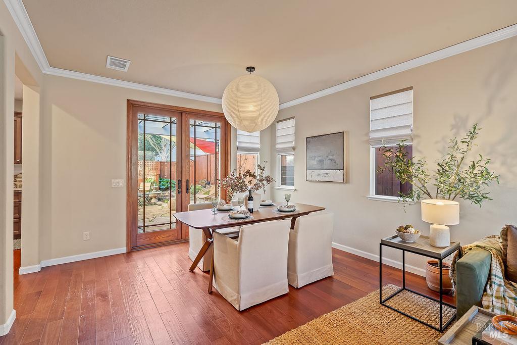 Detail Gallery Image 9 of 37 For 2148 Nectarine Dr, Santa Rosa,  CA 95404 - 3 Beds | 3 Baths