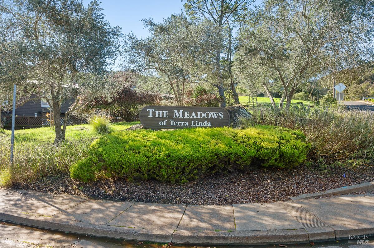 Detail Gallery Image 38 of 48 For 46 Surrey Ln, San Rafael,  CA 94903 - 2 Beds | 2 Baths