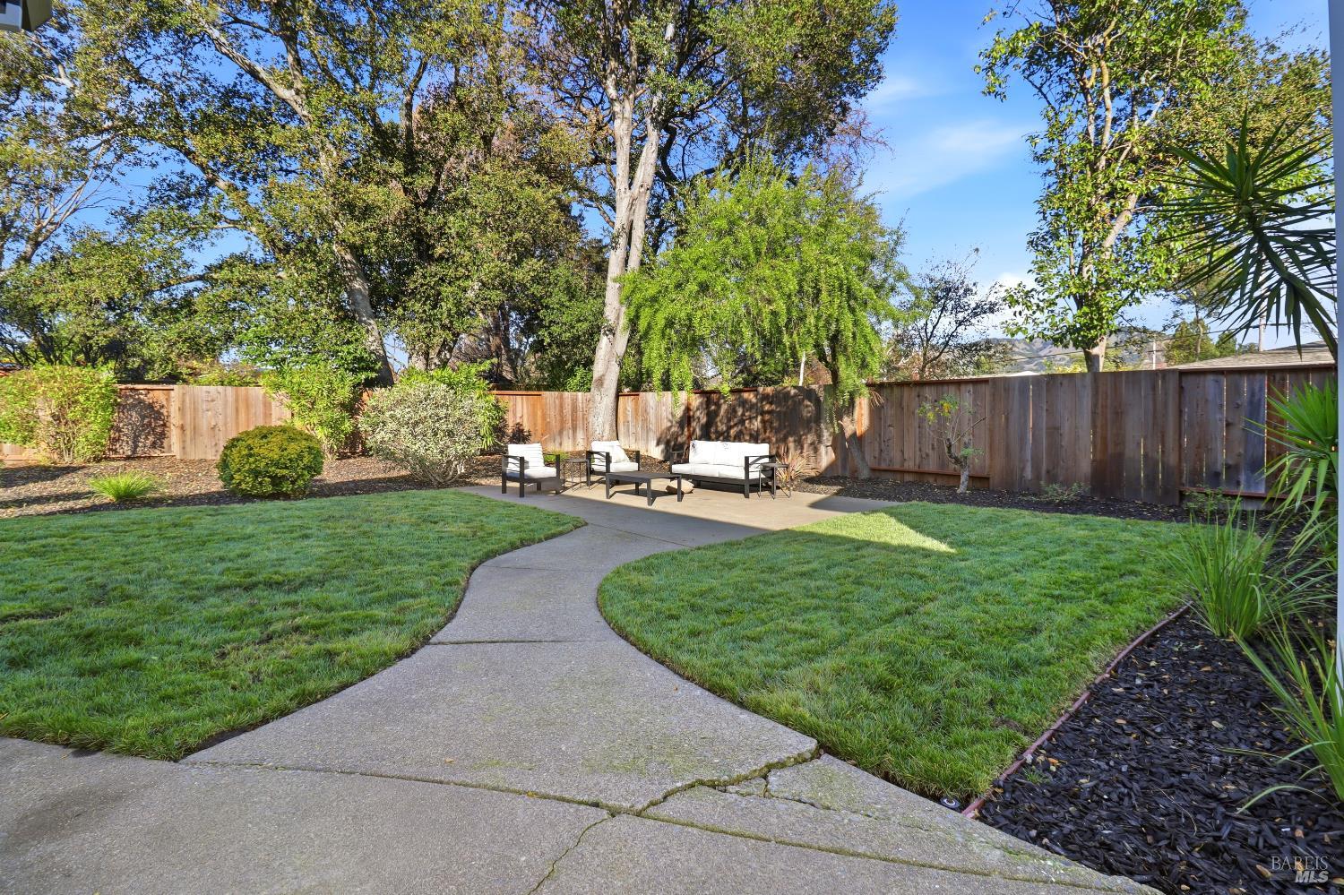 Detail Gallery Image 36 of 41 For 791 Storybook Ct, Novato,  CA 94947 - 3 Beds | 2/1 Baths
