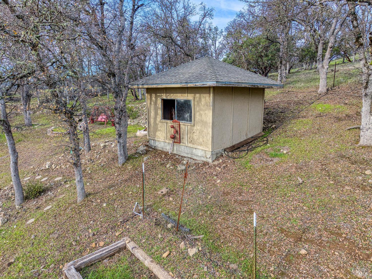 Detail Gallery Image 58 of 75 For 19429 Moon Ridge Rd, Hidden Valley Lake,  CA 95467 - 4 Beds | 2/1 Baths