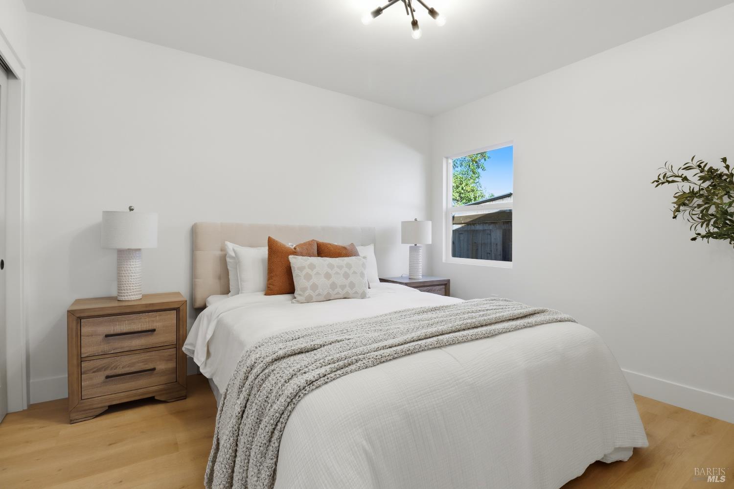 Detail Gallery Image 27 of 41 For 791 Storybook Ct, Novato,  CA 94947 - 3 Beds | 2/1 Baths