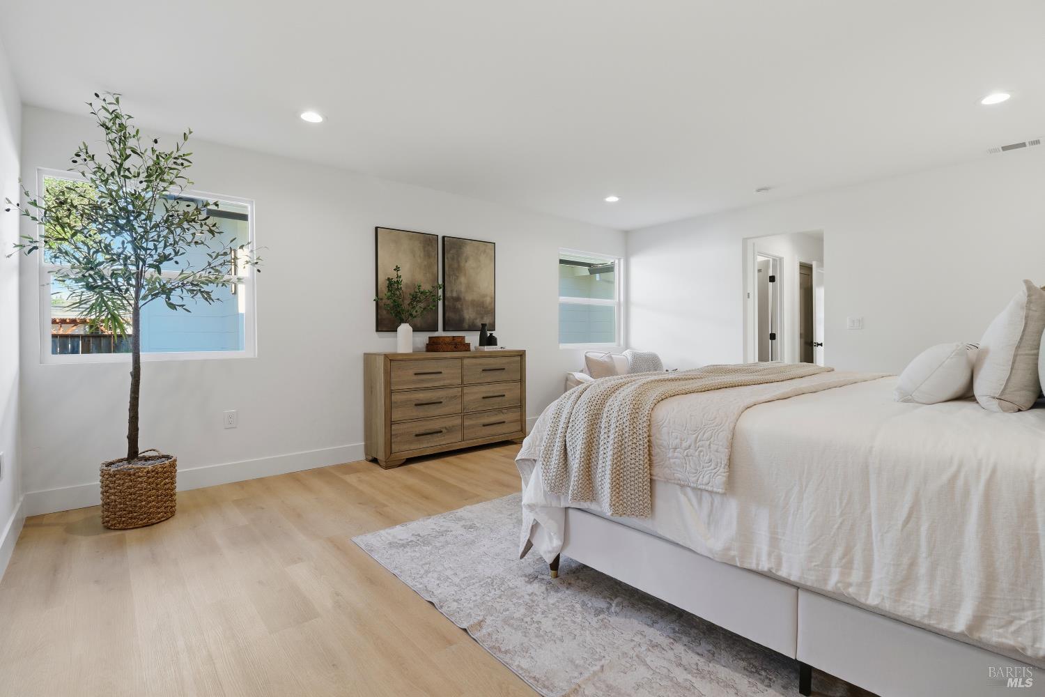 Detail Gallery Image 18 of 41 For 791 Storybook Ct, Novato,  CA 94947 - 3 Beds | 2/1 Baths