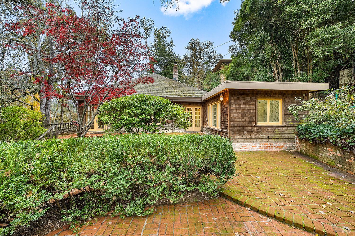 Detail Gallery Image 17 of 55 For 101 Laurel Grove Ave, Kentfield,  CA 94904 - 3 Beds | 2/1 Baths