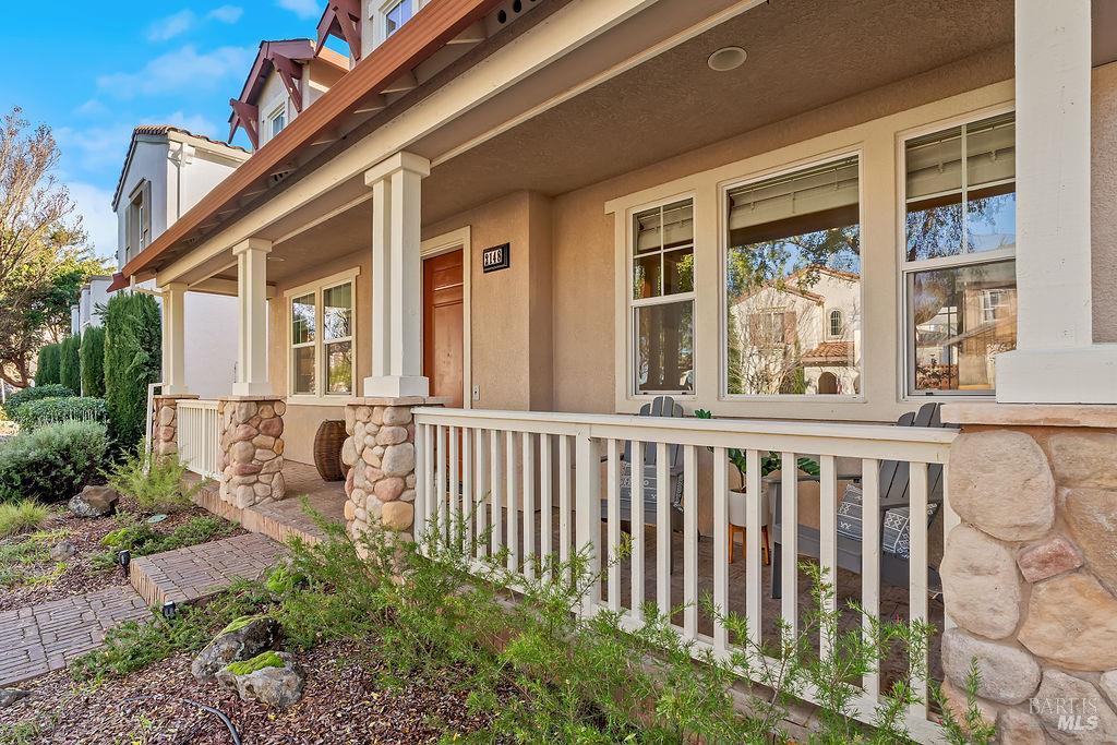 Detail Gallery Image 3 of 37 For 2148 Nectarine Dr, Santa Rosa,  CA 95404 - 3 Beds | 3 Baths