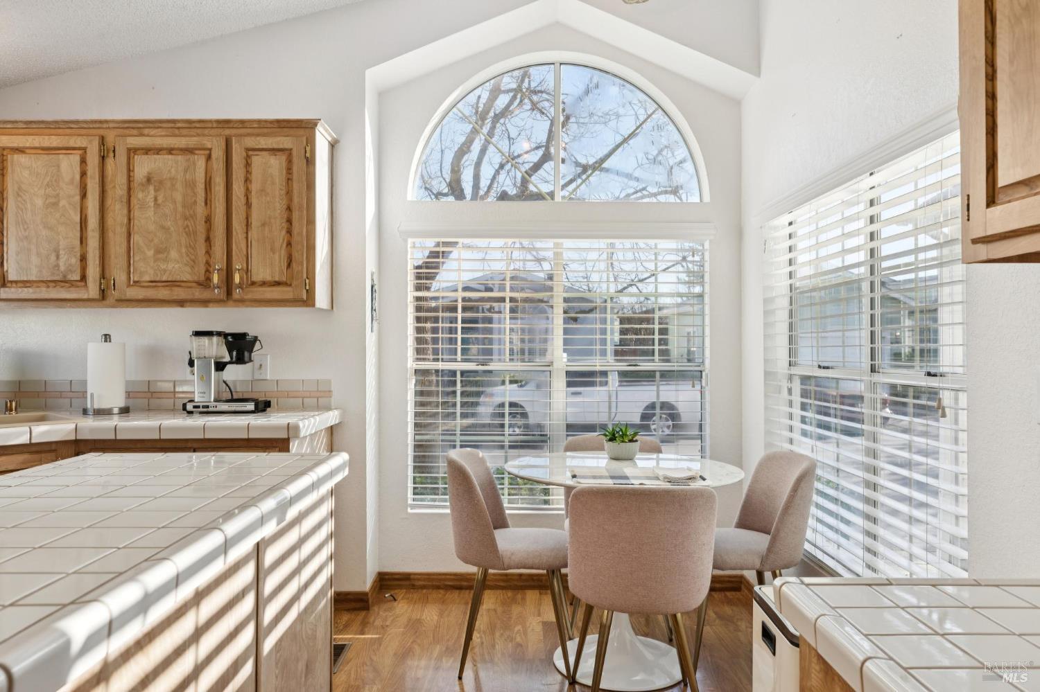 Detail Gallery Image 20 of 40 For 282 Paseo Bolivar Unkn, Sonoma,  CA 95476 - 2 Beds | 2 Baths