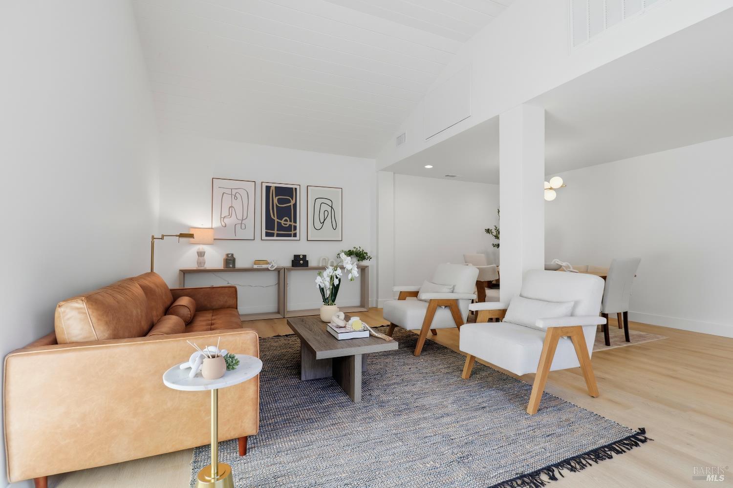 Detail Gallery Image 8 of 41 For 791 Storybook Ct, Novato,  CA 94947 - 3 Beds | 2/1 Baths