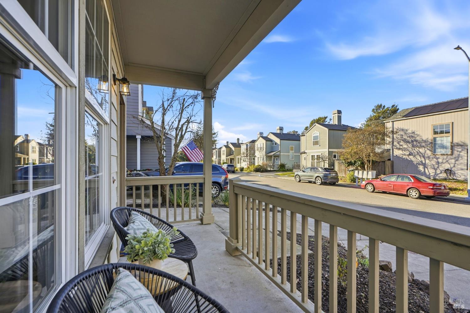 Detail Gallery Image 3 of 40 For 1740 Cork Tree Ln, Santa Rosa,  CA 95404 - 3 Beds | 2/1 Baths