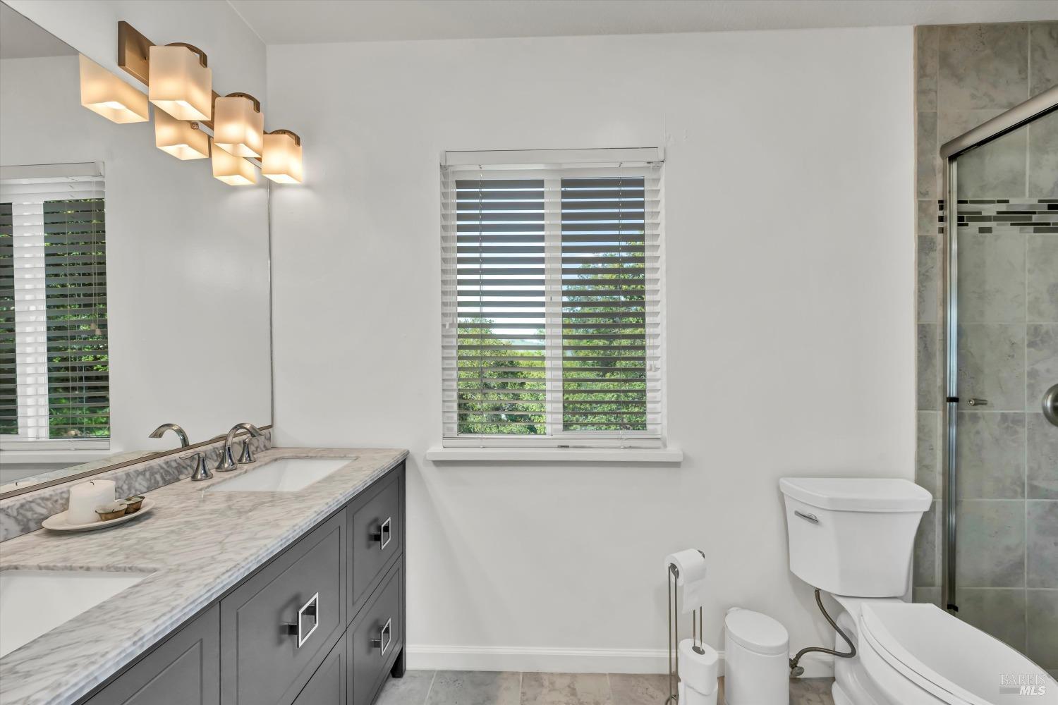 Detail Gallery Image 17 of 31 For 13624 Anderson Rd, Lower Lake,  CA 95457 - 3 Beds | 2 Baths