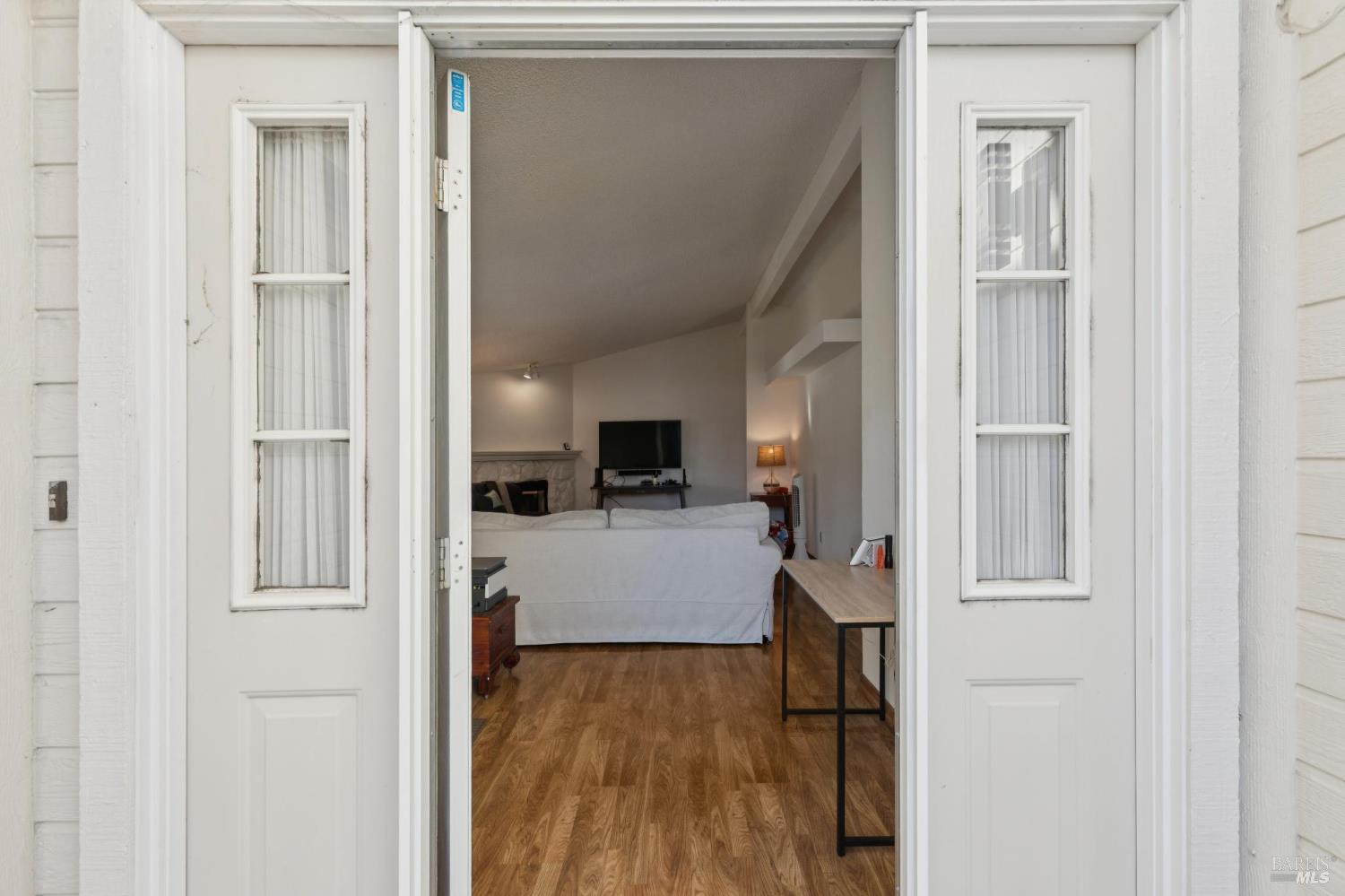 Detail Gallery Image 3 of 40 For 282 Paseo Bolivar Unkn, Sonoma,  CA 95476 - 2 Beds | 2 Baths