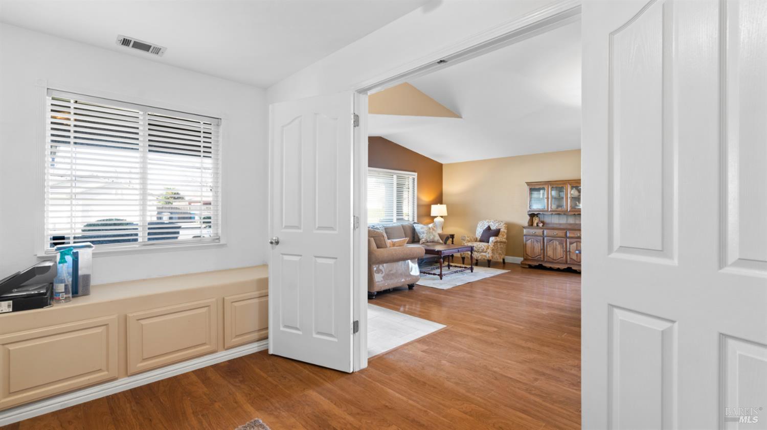 Detail Gallery Image 14 of 49 For 715 Wiegand Way, Dixon,  CA 95620 - 4 Beds | 2 Baths