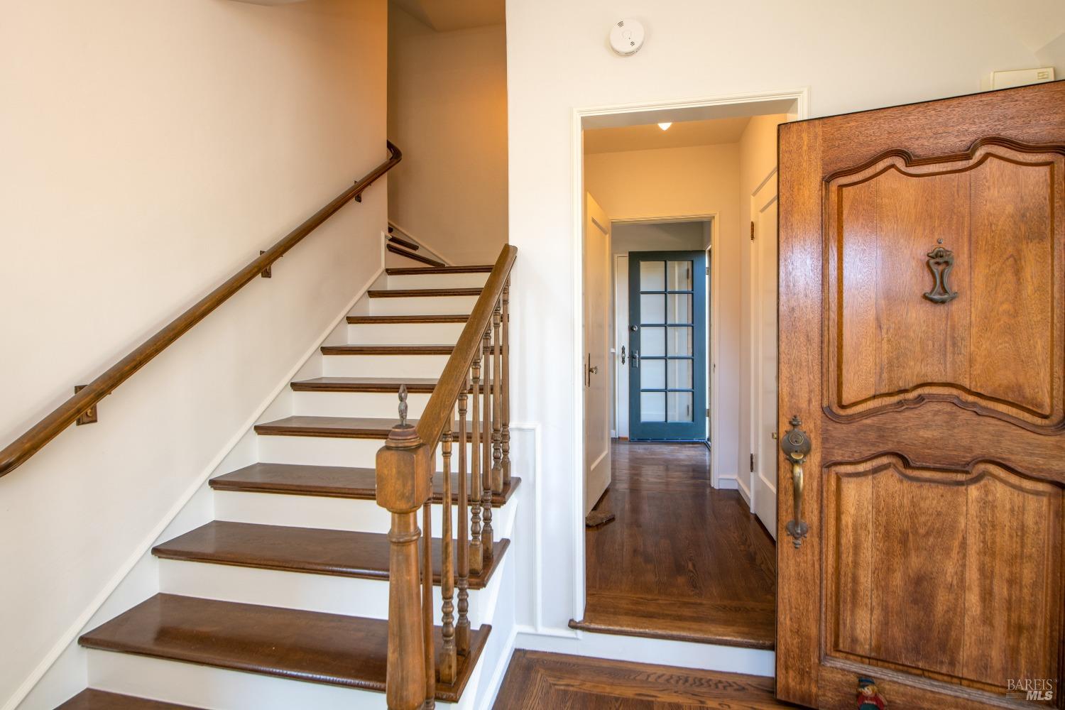 Detail Gallery Image 24 of 40 For 20 Vista Dr, Kentfield,  CA 94904 - 4 Beds | 1/1 Baths