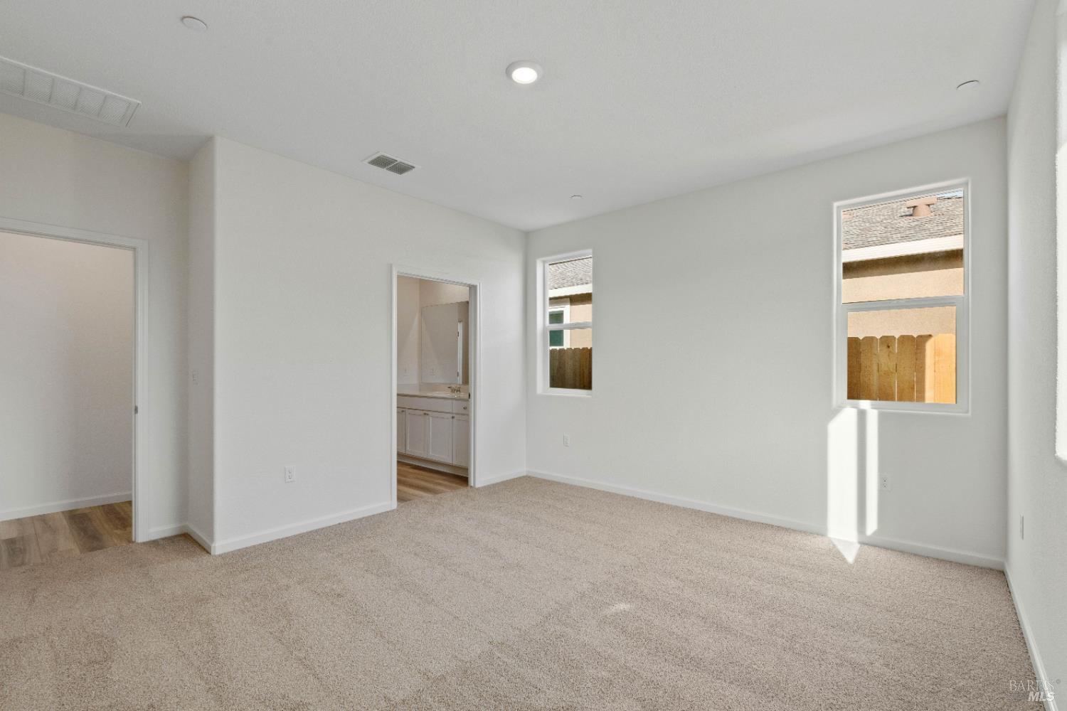 Detail Gallery Image 9 of 12 For 2240 Espana Ln, Rio Vista,  CA 94571 - 2 Beds | 2 Baths