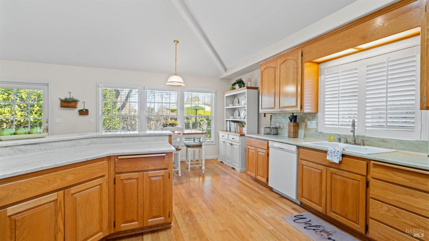 Detail Gallery Image 19 of 44 For 160 Lynd Way, Dixon,  CA 95620 - 3 Beds | 2/1 Baths