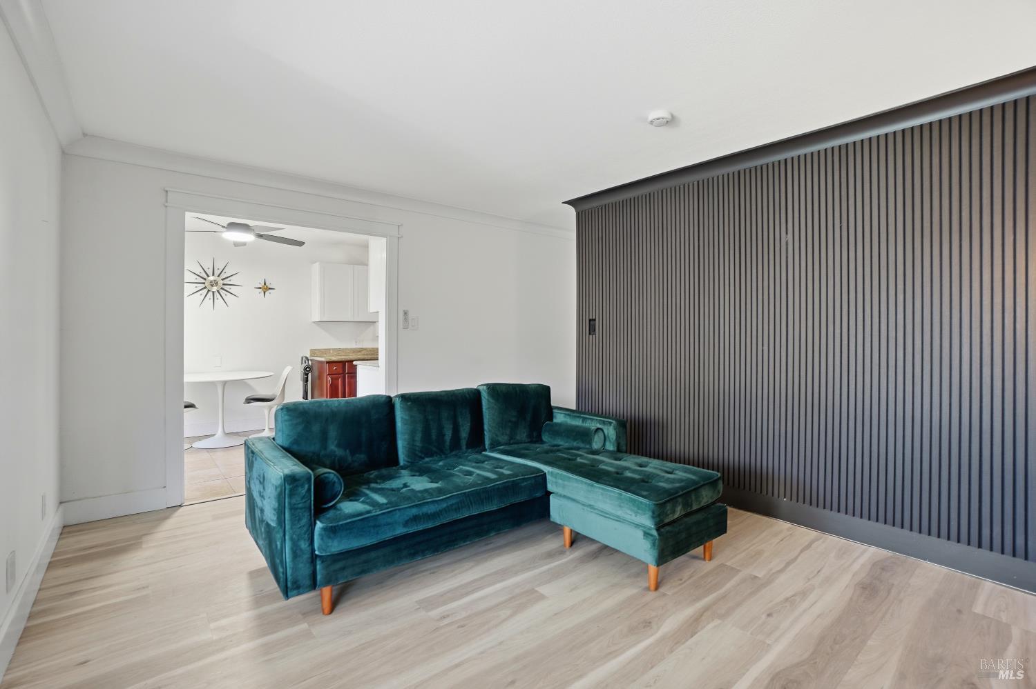 Detail Gallery Image 10 of 39 For 823 Shell Ave, Martinez,  CA 94553 - 3 Beds | 1 Baths