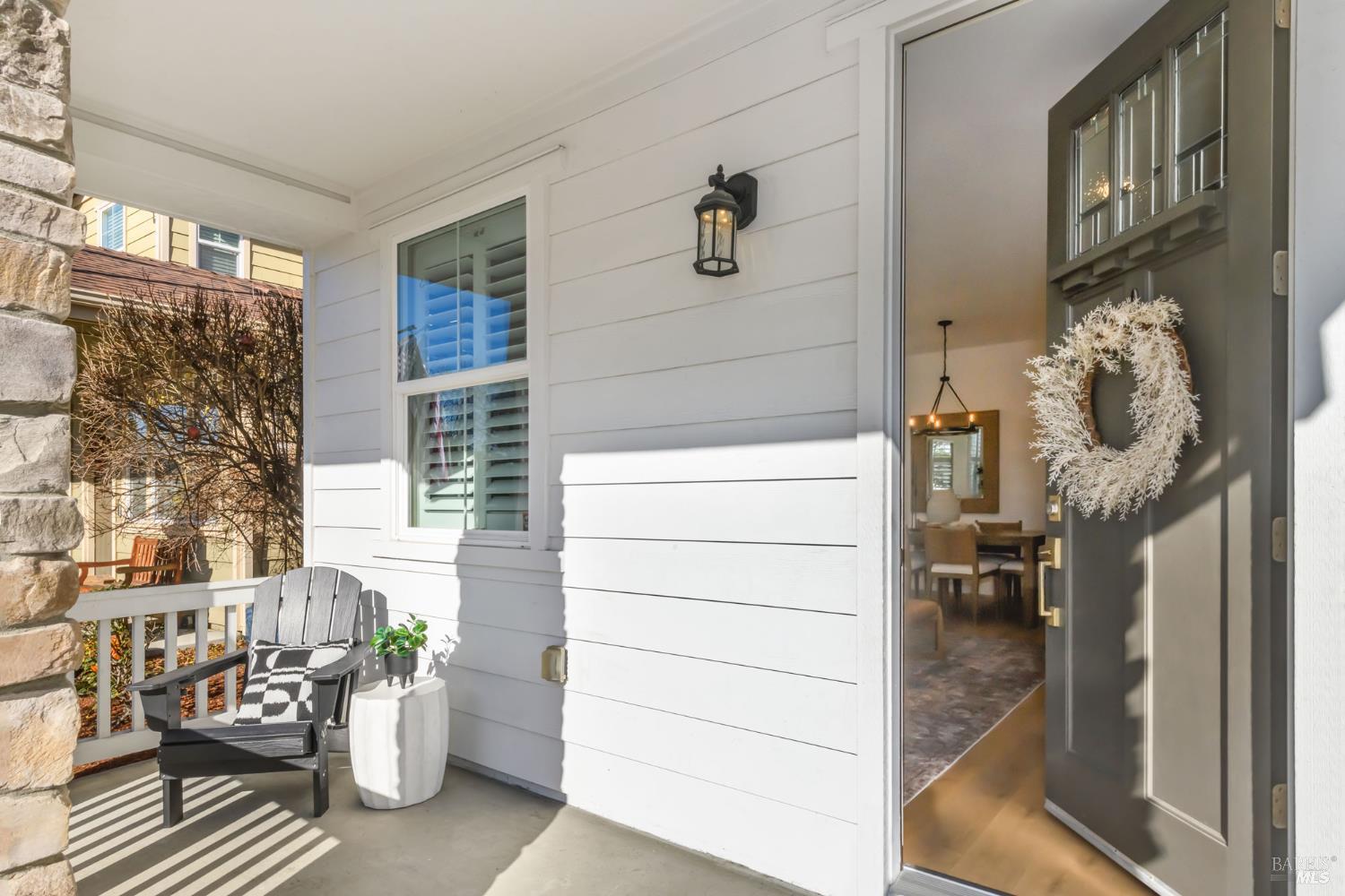 Detail Gallery Image 4 of 46 For 1727 Chinar Dr, Petaluma,  CA 94954 - 4 Beds | 2/1 Baths