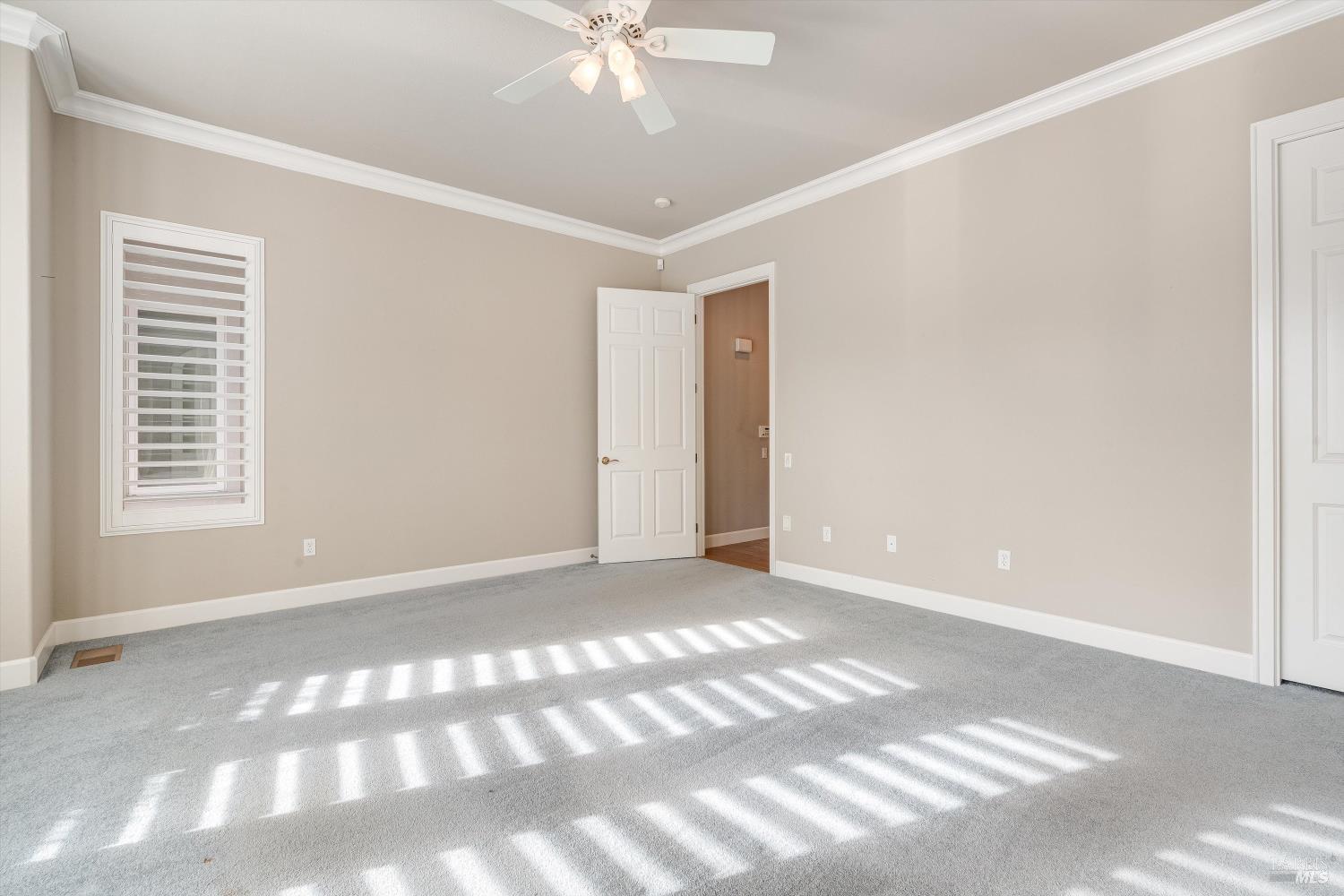 Detail Gallery Image 24 of 48 For 3557 Golf View Ter, Santa Rosa,  CA 95405 - 4 Beds | 3/1 Baths