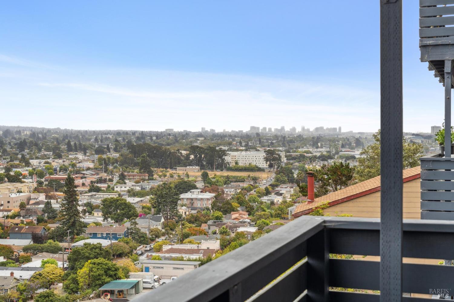 Detail Gallery Image 4 of 23 For 785 Taft Ave #10,  Albany,  CA 94706 - 1 Beds | 1 Baths