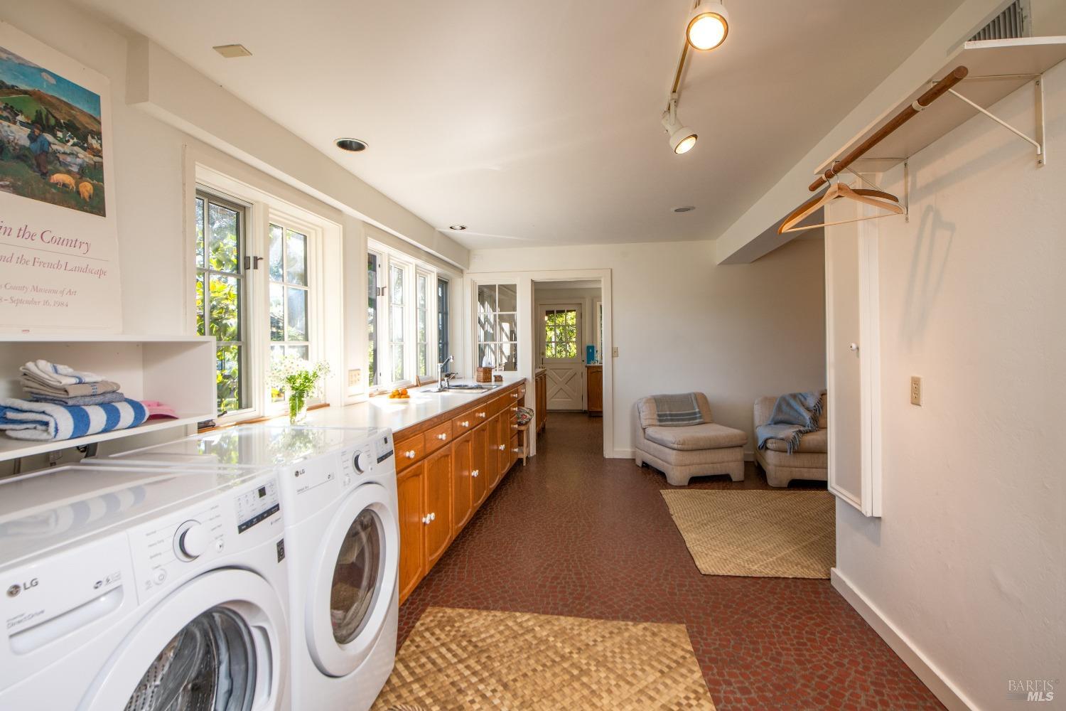 Detail Gallery Image 36 of 40 For 20 Vista Dr, Kentfield,  CA 94904 - 4 Beds | 1/1 Baths